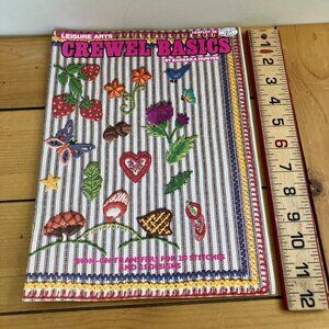Crewel Basics Leisure Arts 38 Embroidery Book with Transfers + Tote Pattern 1974